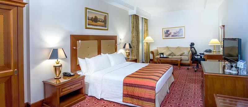 holiday-inn-hotel-dubai