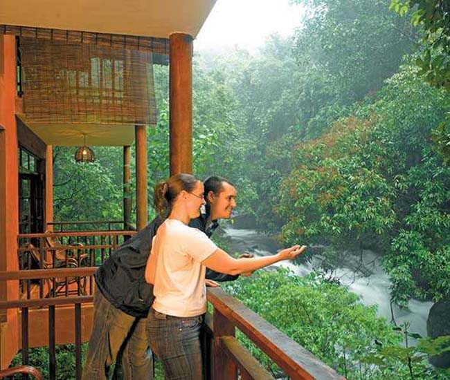 honeymoon-tours-wayanad